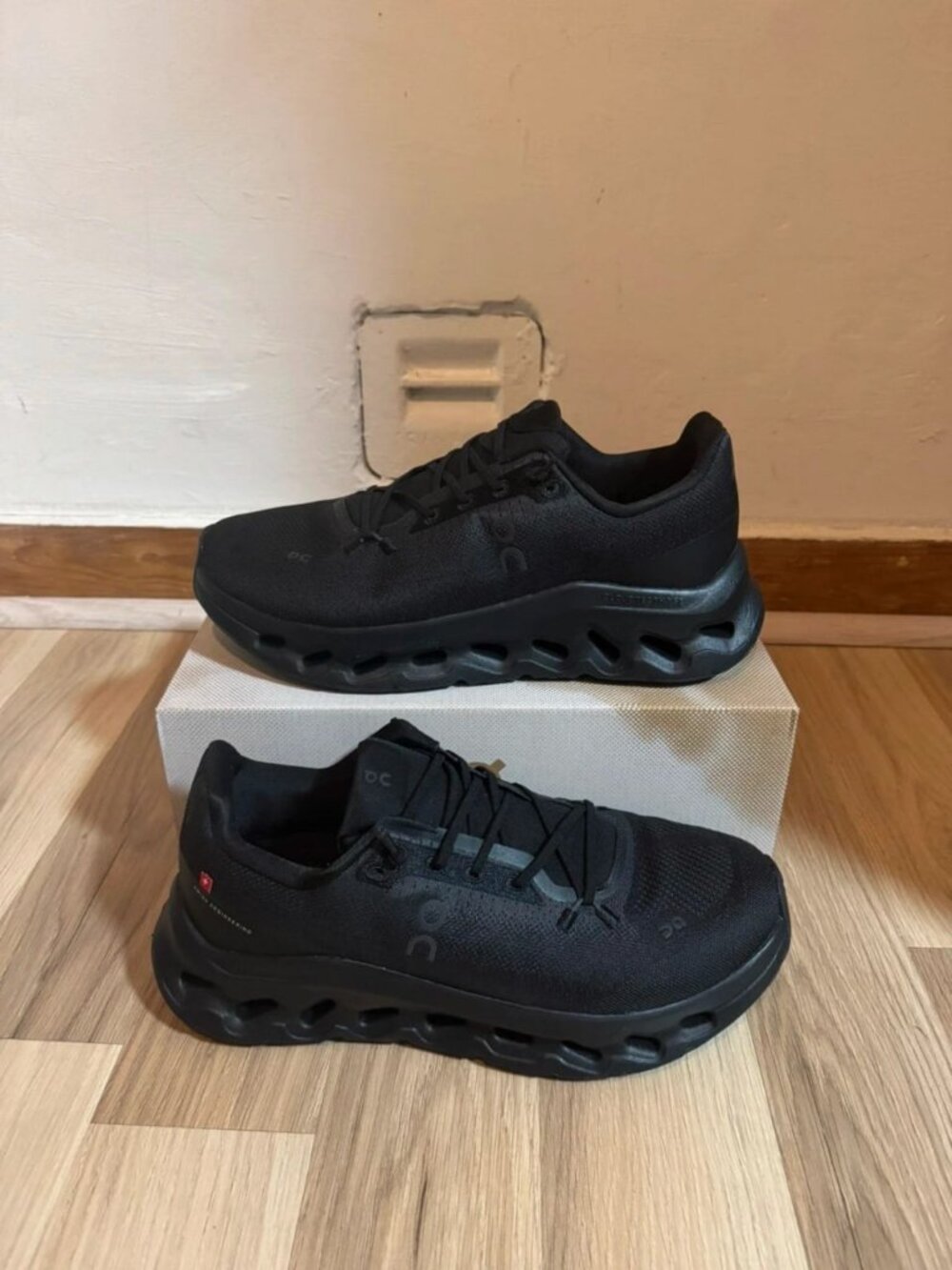 On Cloud Cloudmonster All Black Men's Size US 9.5
